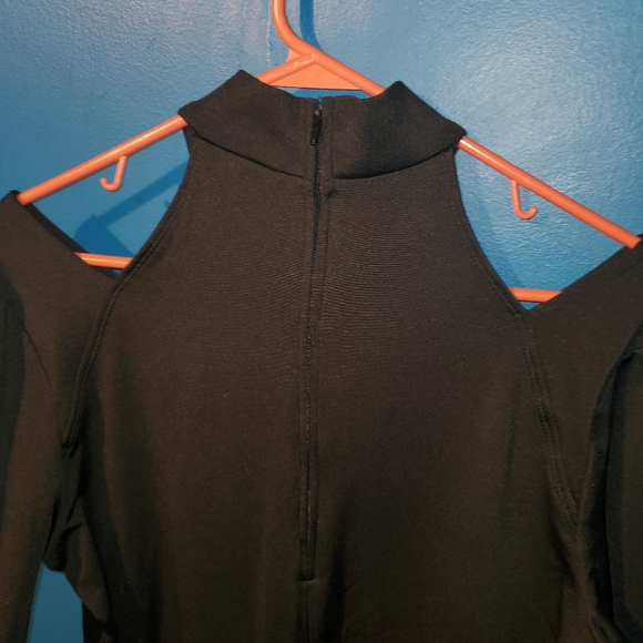 Modern hero - Picture 3 of 6